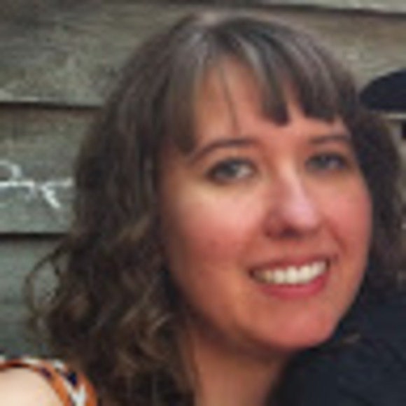 Meet your Posher, Sarah - Picture 1 of 1